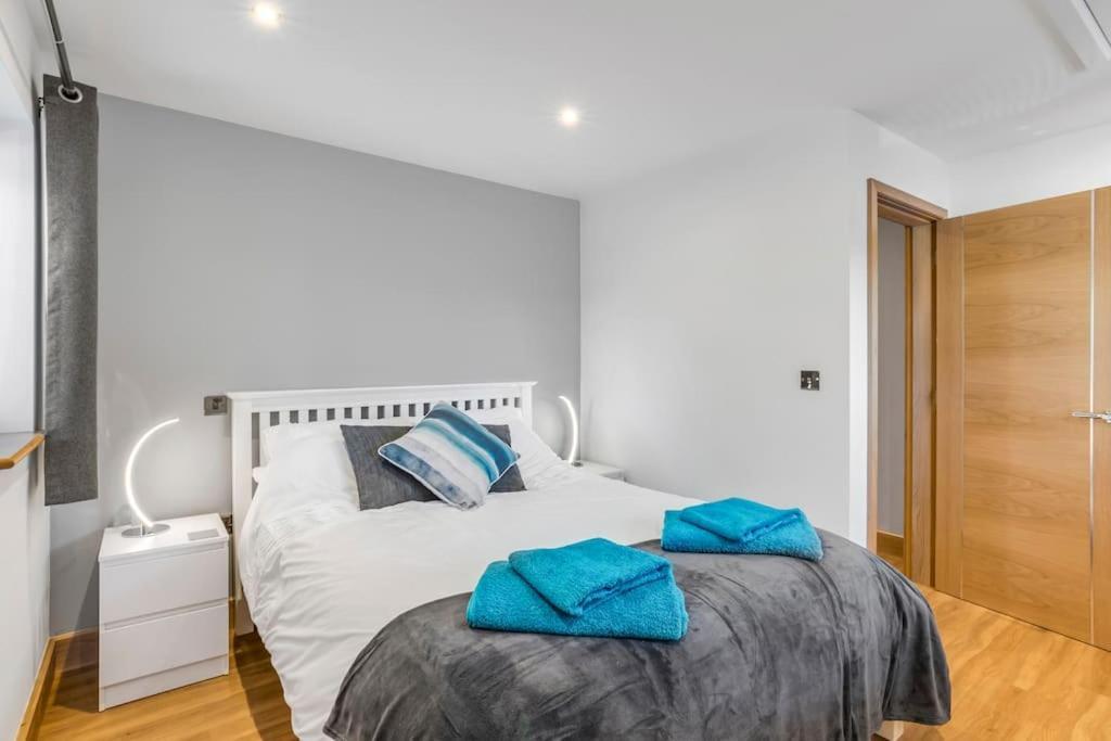 Isabel'S Wing! A Stunning 2 Bedroom Property ノリッチ エクステリア 写真